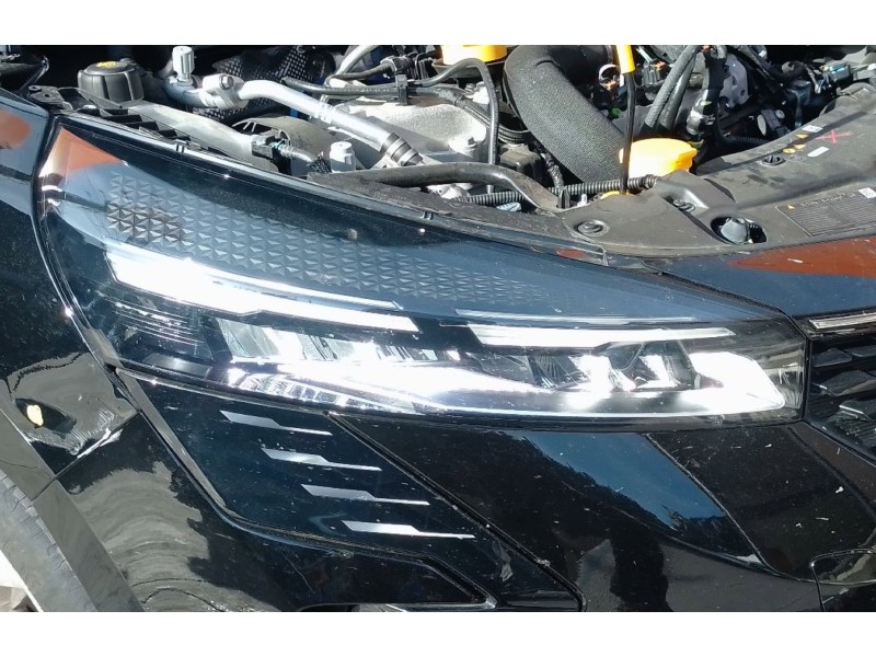 Recambio de faro derecho para renault clio v referencia OEM IAM 260103507R  