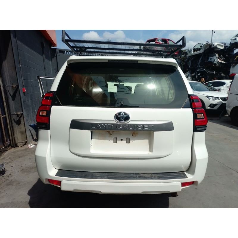 Recambio de porton trasero para toyota land cruiser prado (_j15_) 2.8 d-4d (gdj155, gdj150) referencia OEM IAM   