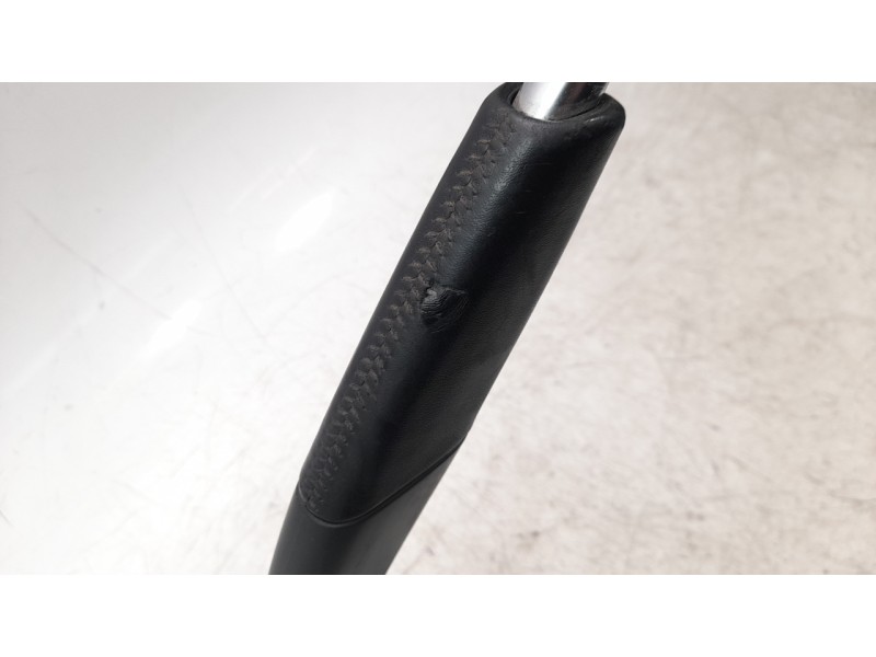 Recambio de palanca freno para renault captur limited referencia OEM IAM 360103432R  