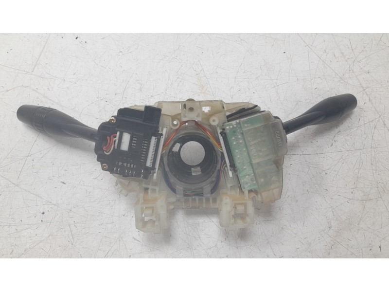 Recambio de mando multifuncion para mitsubishi montero iii (v7_w, v6_w) 3.2 di-d (v68w, v78w) referencia OEM IAM MR538069  
