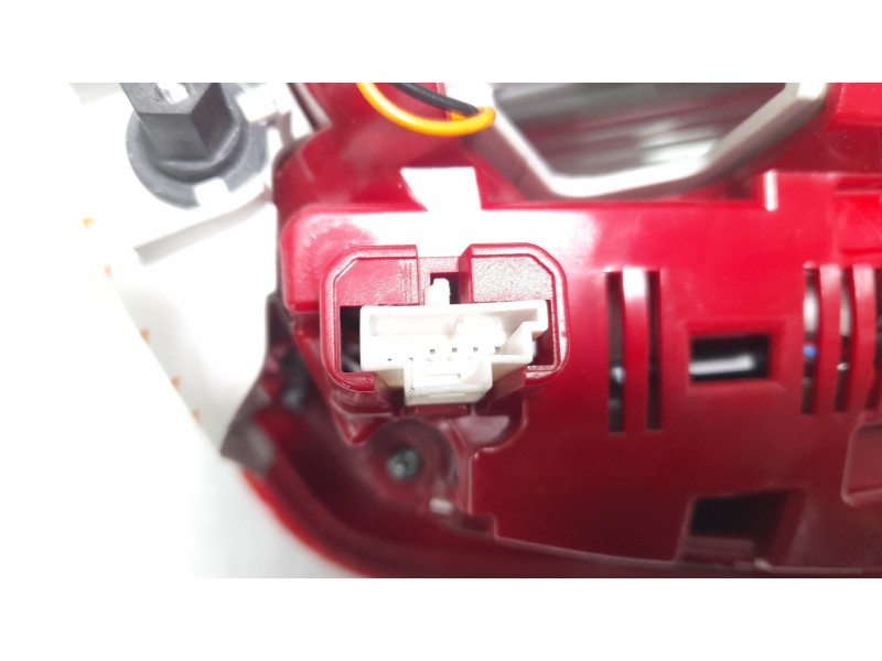 Recambio de piloto trasero izquierdo interior para mercedes-benz clase gla (w156) gla 200 cdi (156.908) referencia OEM IAM A1569