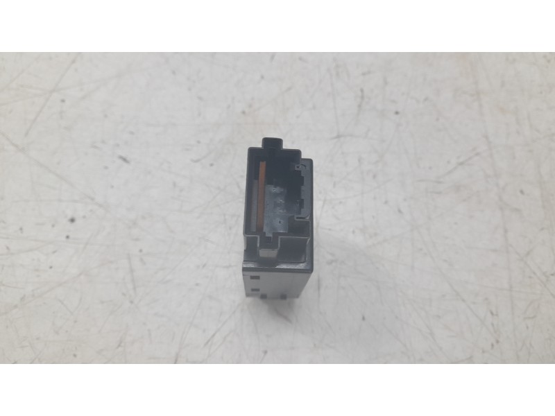 Recambio de interruptor para mitsubishi montero iii (v7_w, v6_w) 3.2 di-d (v68w, v78w) referencia OEM IAM MR190953  