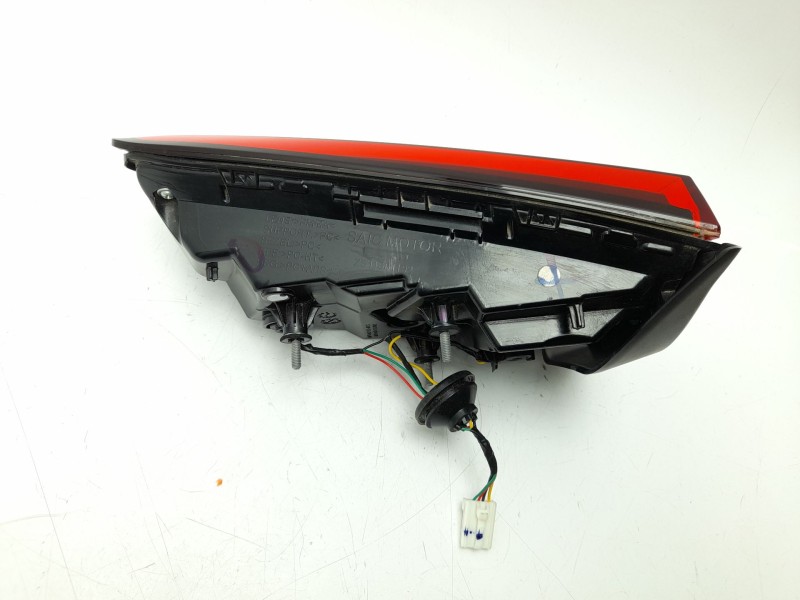 Recambio de piloto trasero izquierdo interior para mg zs suv (azs1) 1.5 vti referencia OEM IAM 10571683  