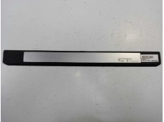 Recambio de moldura para renault megane iii coupe dynamique referencia OEM IAM   