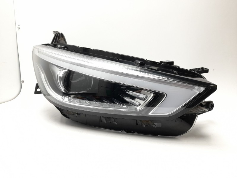 Recambio de faro derecho para mg zs suv (azs1) 1.5 vti referencia OEM IAM 11275386  