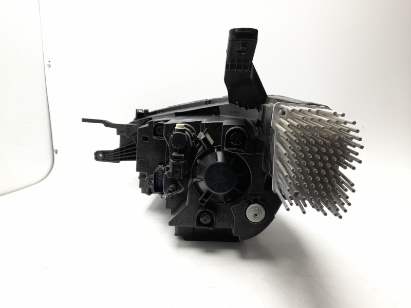 Recambio de faro derecho para mg zs suv (azs1) 1.5 vti referencia OEM IAM 11275386  