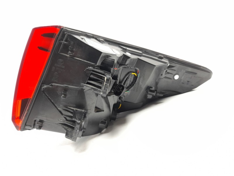 Recambio de piloto trasero izquierdo para mg zs suv (azs1) 1.5 vti referencia OEM IAM 10571681  