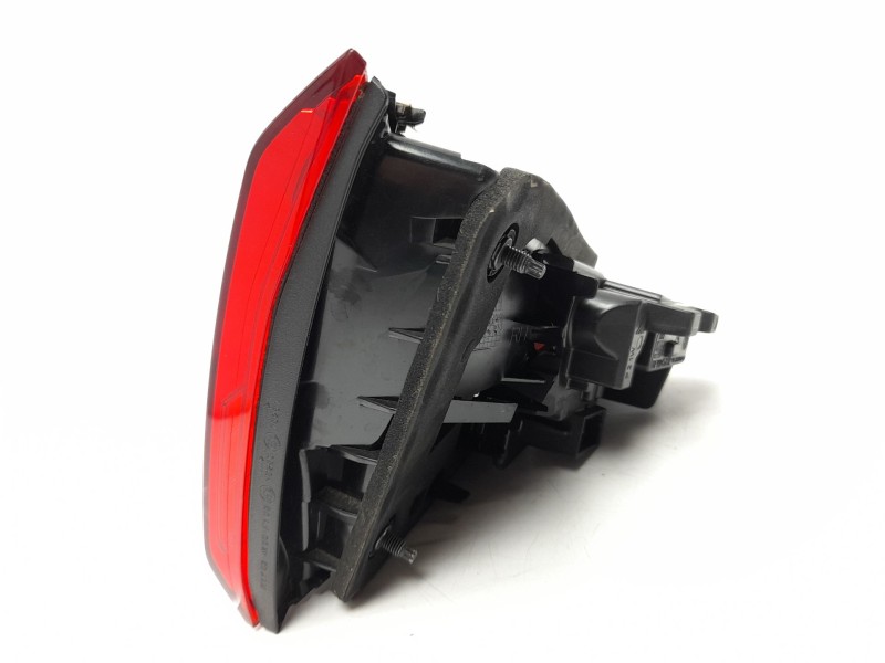 Recambio de piloto trasero derecho interior para seat arona (kj7, kjp) 1.0 tsi referencia OEM IAM 6F9945094D LLM621 104LLM621