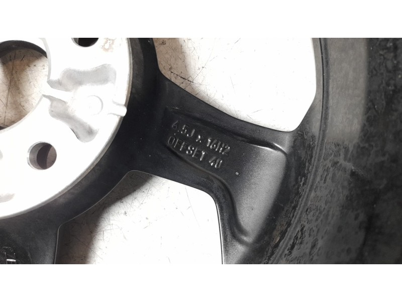 Recambio de llanta para kia xceed drive referencia OEM IAM 52910J7700  