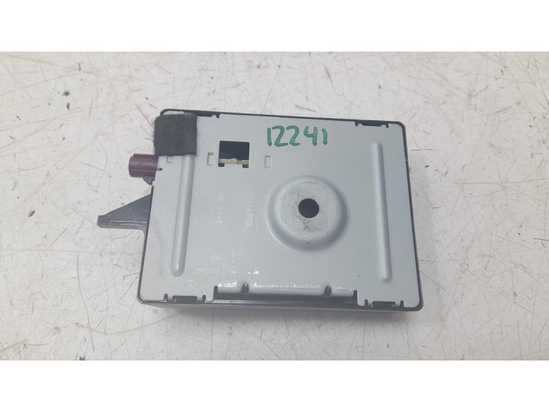 Recambio de amplificador de antena para bmw 2 active tourer (f45) 218 d referencia OEM IAM 923091104  