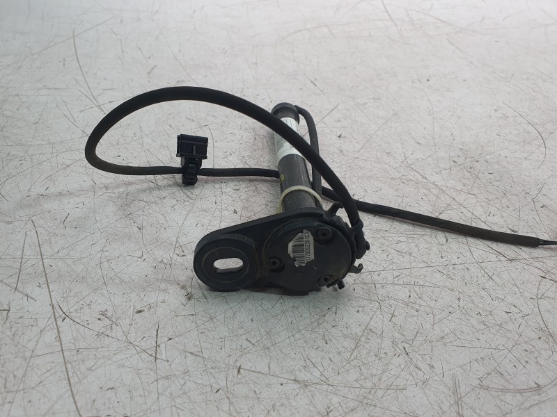 Recambio de bisagra capot para mercedes-benz clase a berlina (bm 177) a 200 d (117.112) referencia OEM IAM A1779062301  