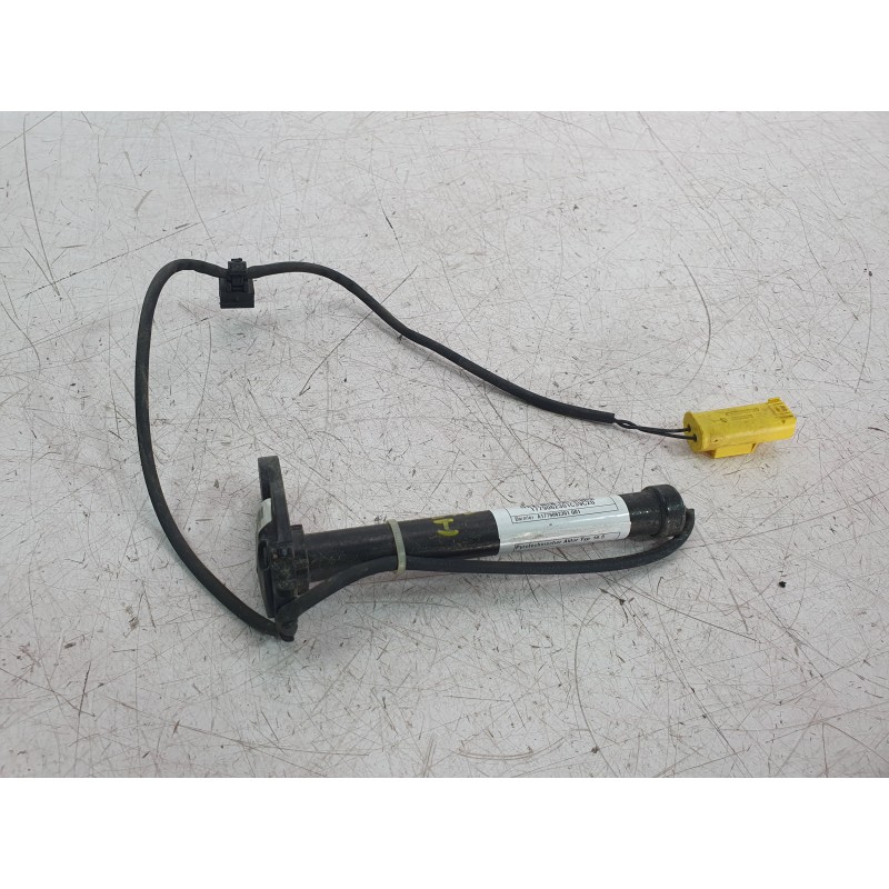 Recambio de bisagra capot para mercedes-benz clase a berlina (bm 177) a 200 d (117.112) referencia OEM IAM A1779062301  