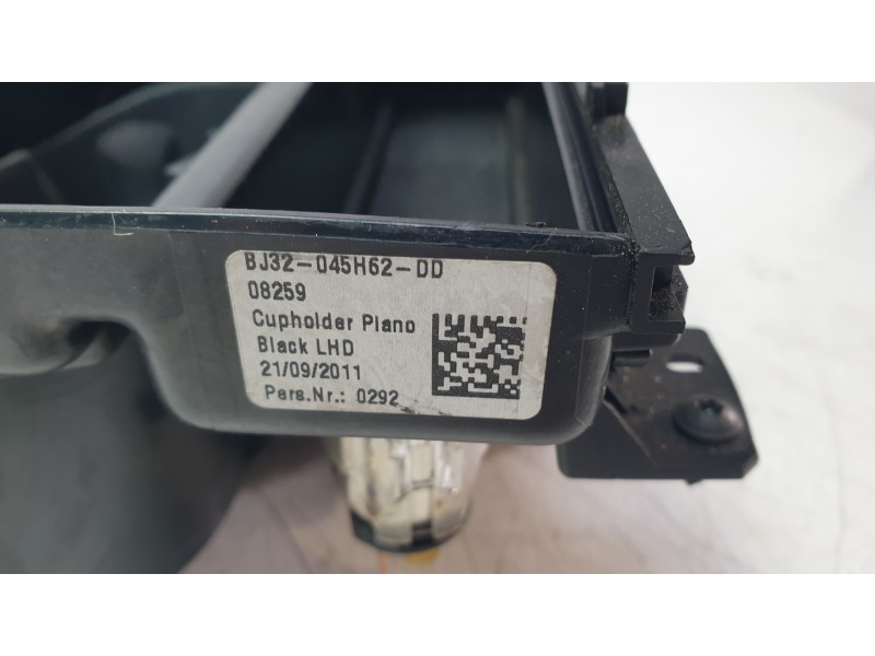 Recambio de guantera para land rover range rover evoque (l538) 2.0 4x4 referencia OEM IAM BJ32045H62BD  