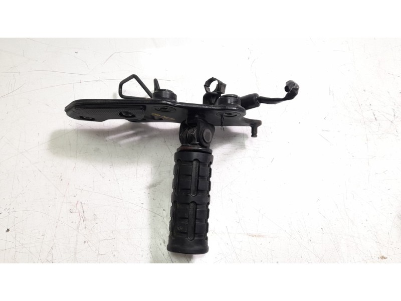 Recambio de estribo lateral para kawasaki vulcan s vulcan s referencia OEM IAM 340030156  