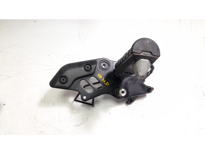 Recambio de estribo lateral para kawasaki vulcan s vulcan s referencia OEM IAM 340030156  