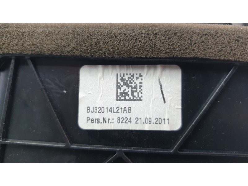 Recambio de aireador central para land rover range rover evoque (l538) 2.0 4x4 referencia OEM IAM BJ32014L21AB  