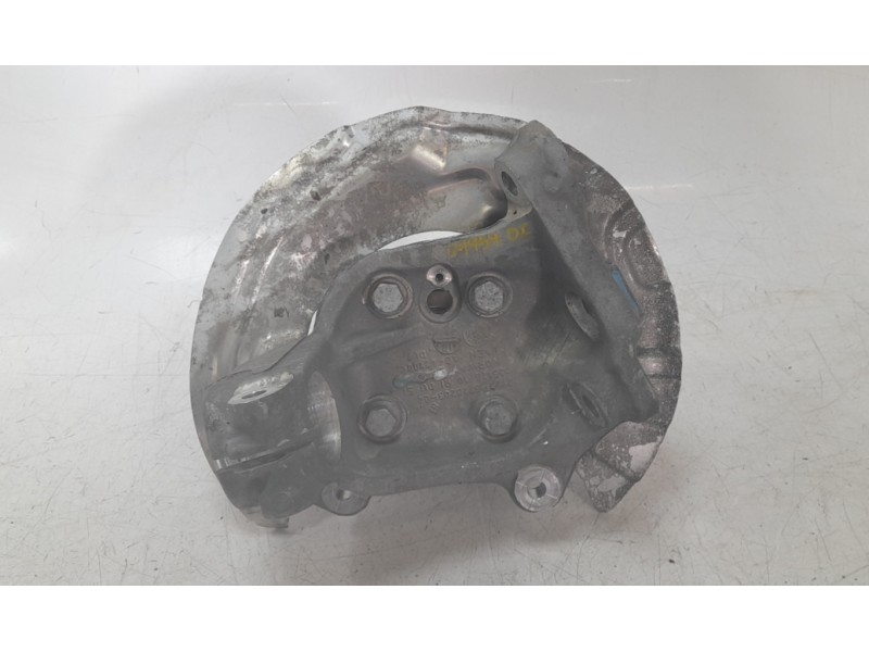 Recambio de mangueta delantera derecha para bmw z4 roadster (e89) sdrive 23i referencia OEM IAM 677320904  