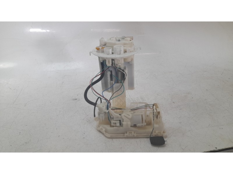 Recambio de bomba combustible para toyota corolla station wagon (_e21_) 2.0 hybrid (mzeh12) referencia OEM IAM 7702002C50  