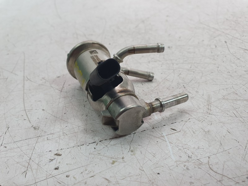 Recambio de inyector para mercedes-benz clase a berlina (bm 177) a 200 d (117.112) referencia OEM IAM A0004904000  