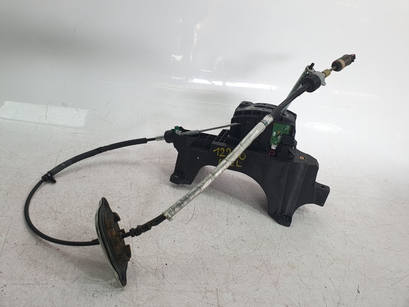 Recambio de palanca cambio para opel insignia b grand sport (z18) 2.0 (68) referencia OEM IAM YR00138180  
