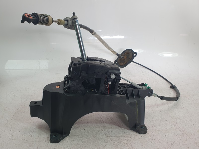Recambio de palanca cambio para opel insignia b grand sport (z18) 2.0 (68) referencia OEM IAM YR00138180  