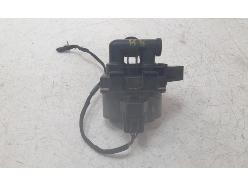 Recambio de valvula intercambio de calefaccion para audi r8 (423) 4.2 fsi referencia OEM IAM 2R8H18495AC  