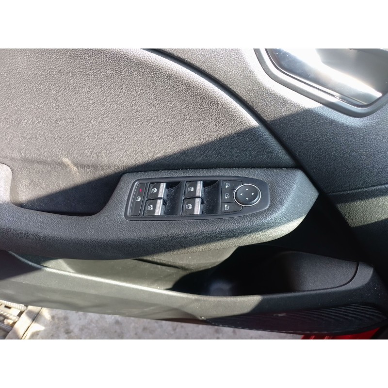Recambio de mando elevalunas delantero izquierdo para renault clio v (b7_) 1.0 lpg (b7mt) referencia OEM IAM   