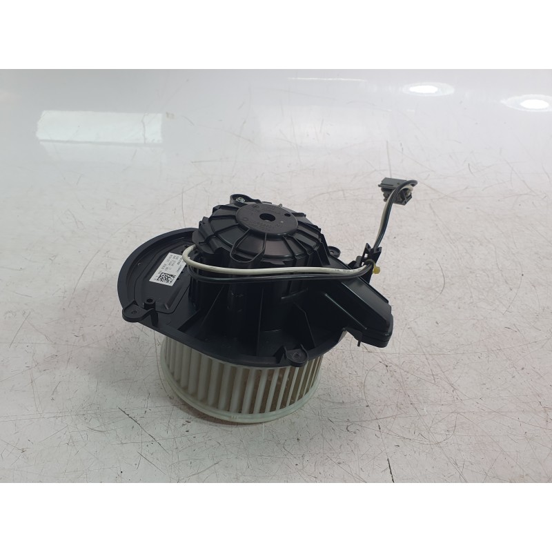 Recambio de ventilador calefaccion para opel insignia b grand sport (z18) 2.0 (68) referencia OEM IAM 39220104  