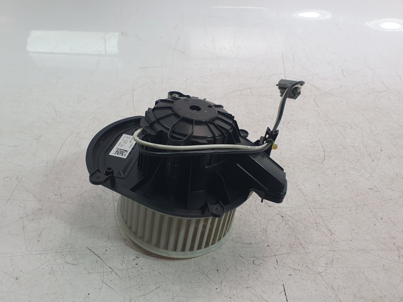 Recambio de ventilador calefaccion para opel insignia b grand sport (z18) 2.0 (68) referencia OEM IAM 39220104  