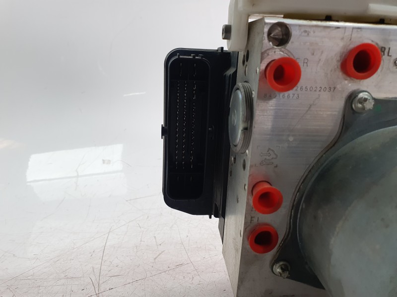 Recambio de abs para opel insignia b grand sport (z18) 2.0 (68) referencia OEM IAM 84961537  