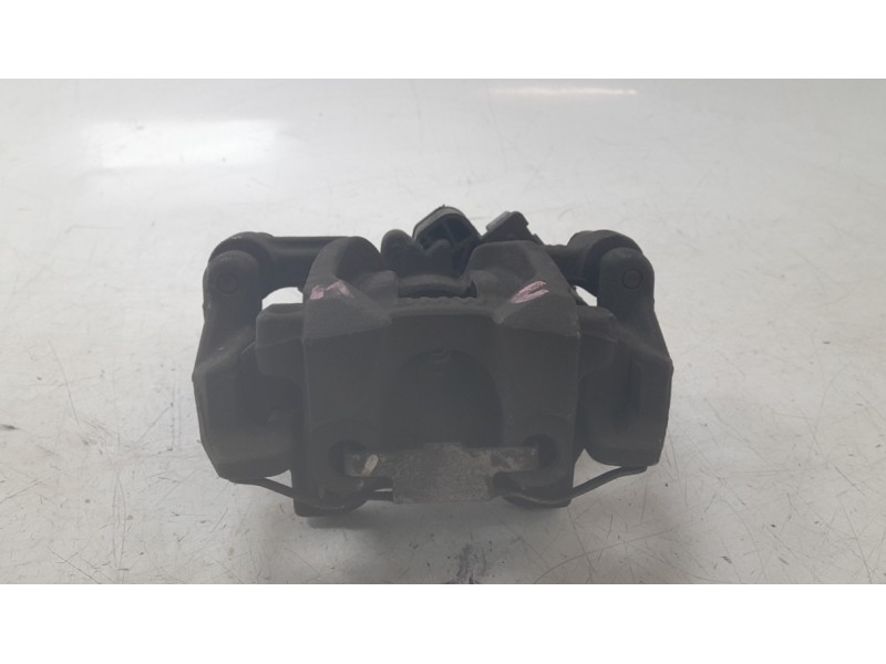 Recambio de pinza freno trasera izquierda para bmw 2 active tourer (f45) 218 d referencia OEM IAM 679895707  