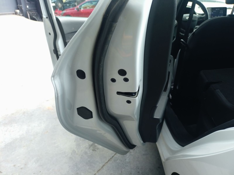 Recambio de cerradura puerta trasera izquierda para ford fiesta vii (hj, hf) 1.0 ecoboost referencia OEM IAM   