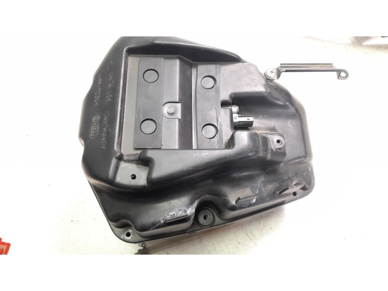 Recambio de caja filtro aire para kawasaki vulcan s vulcan s referencia OEM IAM 110100842  