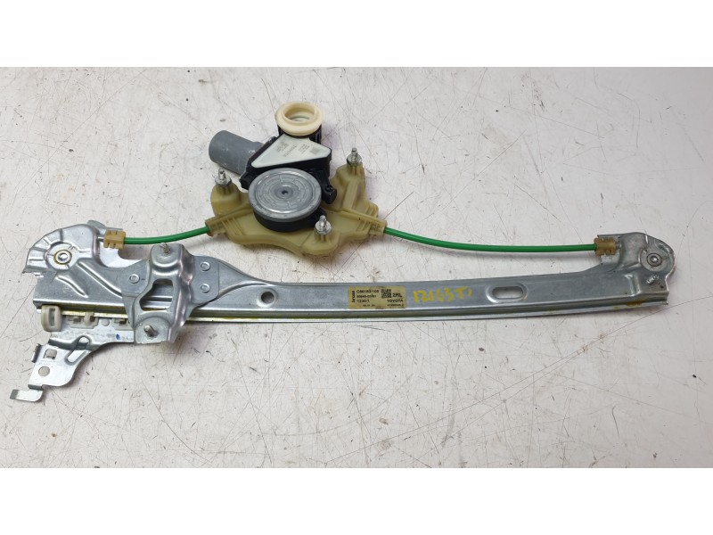 Recambio de elevalunas trasero izquierdo para toyota corolla station wagon (_e21_) 2.0 hybrid (mzeh12) referencia OEM IAM 698400
