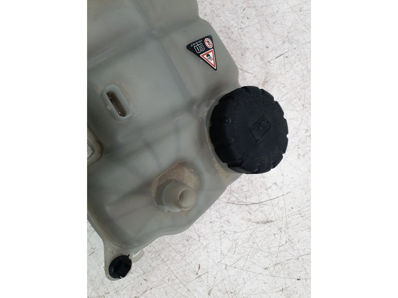 Recambio de deposito expansion para mercedes-benz clase a berlina (bm 177) a 200 d (117.112) referencia OEM IAM A2475000049  505