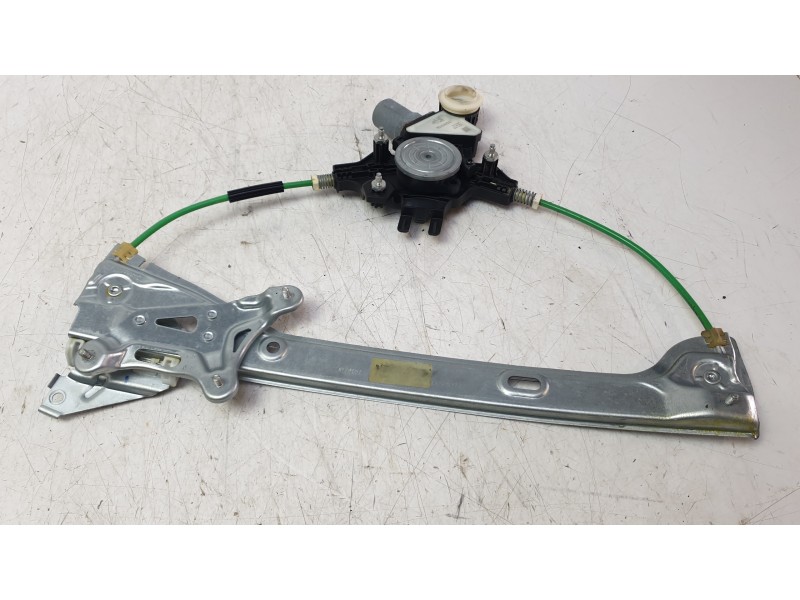 Recambio de elevalunas trasero derecho para toyota corolla station wagon (_e21_) 2.0 hybrid (mzeh12) referencia OEM IAM 69830026