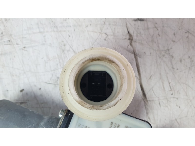 Recambio de elevalunas trasero derecho para toyota corolla station wagon (_e21_) 2.0 hybrid (mzeh12) referencia OEM IAM 69830026