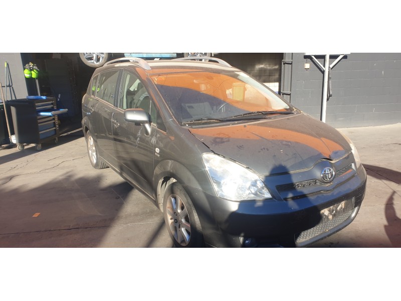 toyota corolla verso (r1) del año 2005