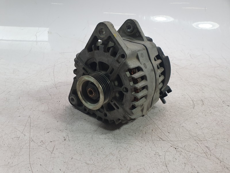 Recambio de alternador para mercedes-benz clase a berlina (bm 177) a 200 d (117.112) referencia OEM IAM A0009063903  