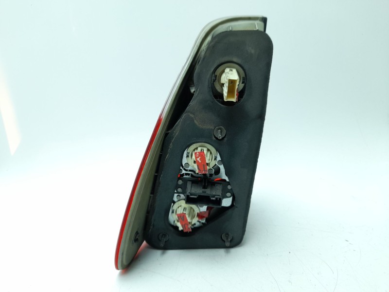 Recambio de piloto trasero derecho para bmw x5 (e53) 3.0 i referencia OEM IAM 63217164472  103F06171772/16207036/2170524/BM82041