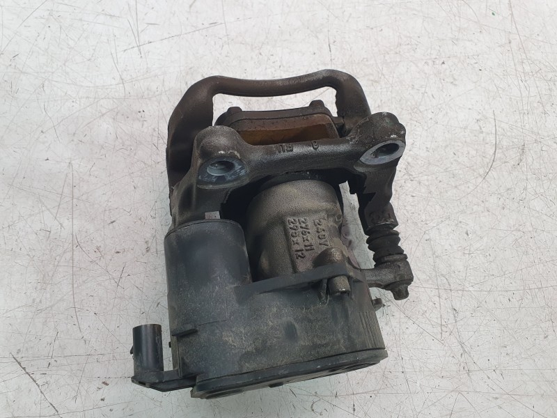 Recambio de pinza de freno trasera izquierda para mercedes-benz clase a berlina (bm 177) a 200 d (117.112) referencia OEM IAM A2