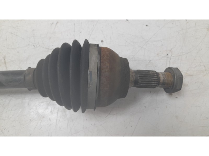 Recambio de transmision delantera izquierda para citroën c3 aircross ii van (2c_, 2r_) puretech 82 referencia OEM IAM 9813122880