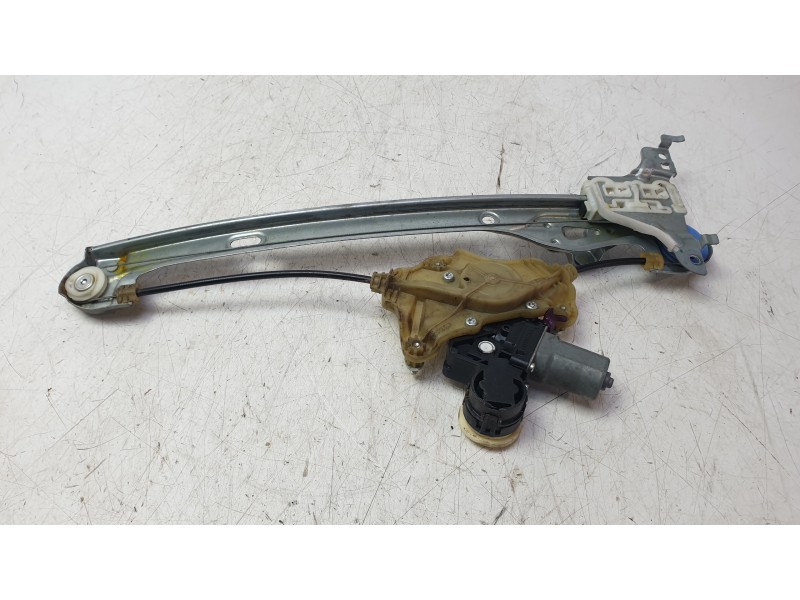 Recambio de elevalunas trasero derecho para toyota corolla station wagon (_e21_) 2.0 hybrid (mzeh12) referencia OEM IAM 69830026