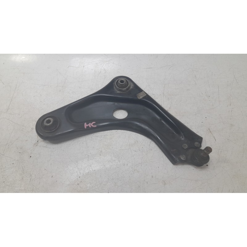 Recambio de brazo suspension inferior delantero izquierdo para citroën c3 aircross ii van (2c_, 2r_) puretech 82 referencia OEM 