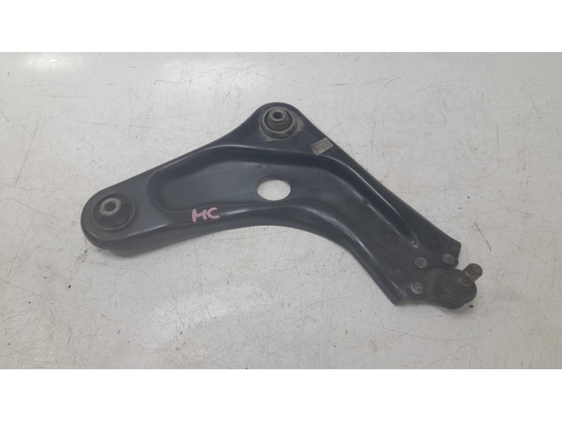 Recambio de brazo suspension inferior delantero izquierdo para citroën c3 aircross ii van (2c_, 2r_) puretech 82 referencia OEM 