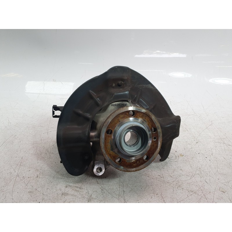 Recambio de mangueta delantera derecha para mercedes-benz clase a berlina (bm 177) a 200 d (117.112) referencia OEM IAM A2473320