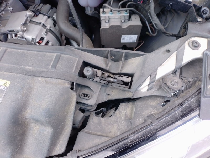 Recambio de cerradura capo para audi a4 b9 (8w2, 8wc) 40 tfsi mild hybrid referencia OEM IAM   