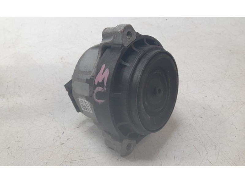 Recambio de soporte motor derecho para bmw x4 (g02, f98) xdrive 30 i referencia OEM IAM 686049604  