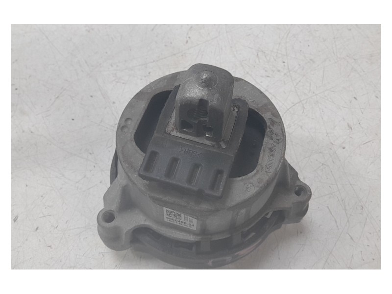 Recambio de soporte motor derecho para bmw x4 (g02, f98) xdrive 30 i referencia OEM IAM 686049604  