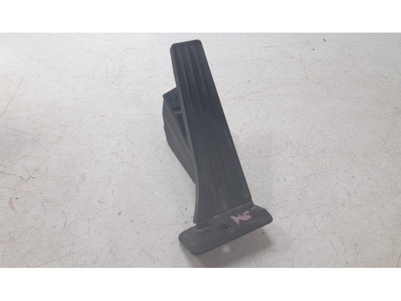 Recambio de potenciometro pedal para bmw 2 active tourer (f45) 218 d referencia OEM IAM 3542685999904  